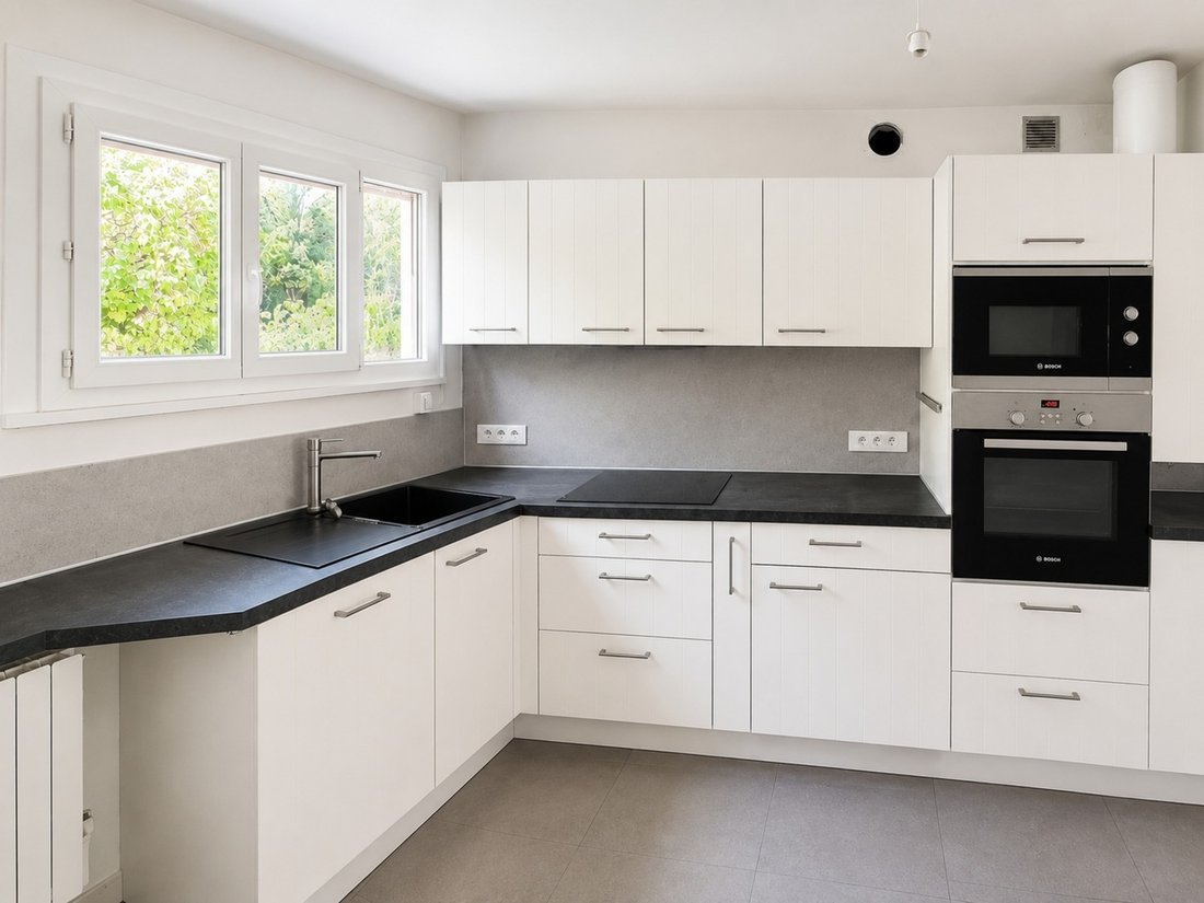 Apartment in Granettes-Jauberte-Sainte Anne, Aix-en-Provence, France 5 - 18533494