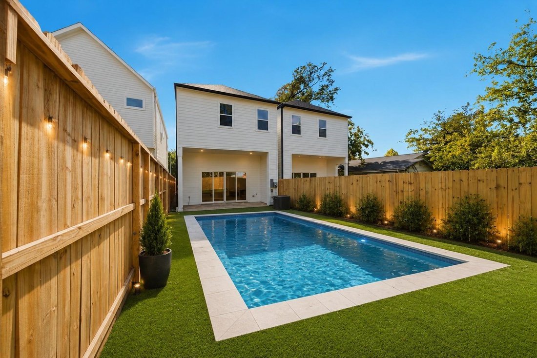 House in Houston, Texas, United States 4 - 18532686