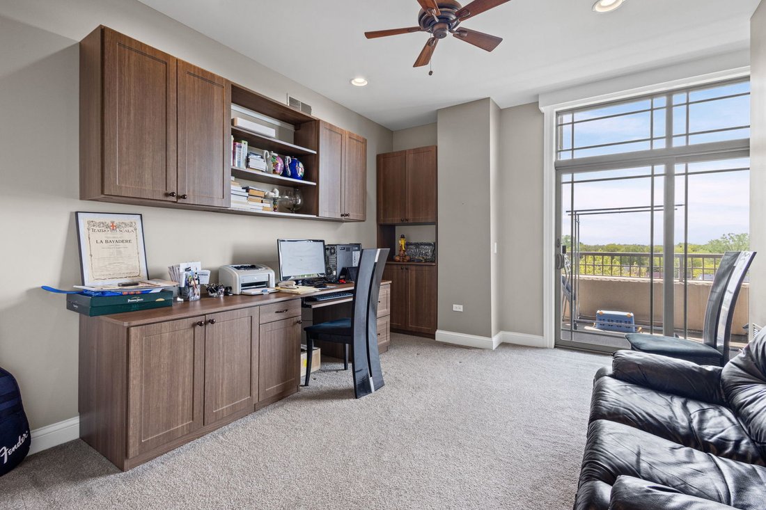 Condo in Wheeling, Illinois, United States 5 - 18532991
