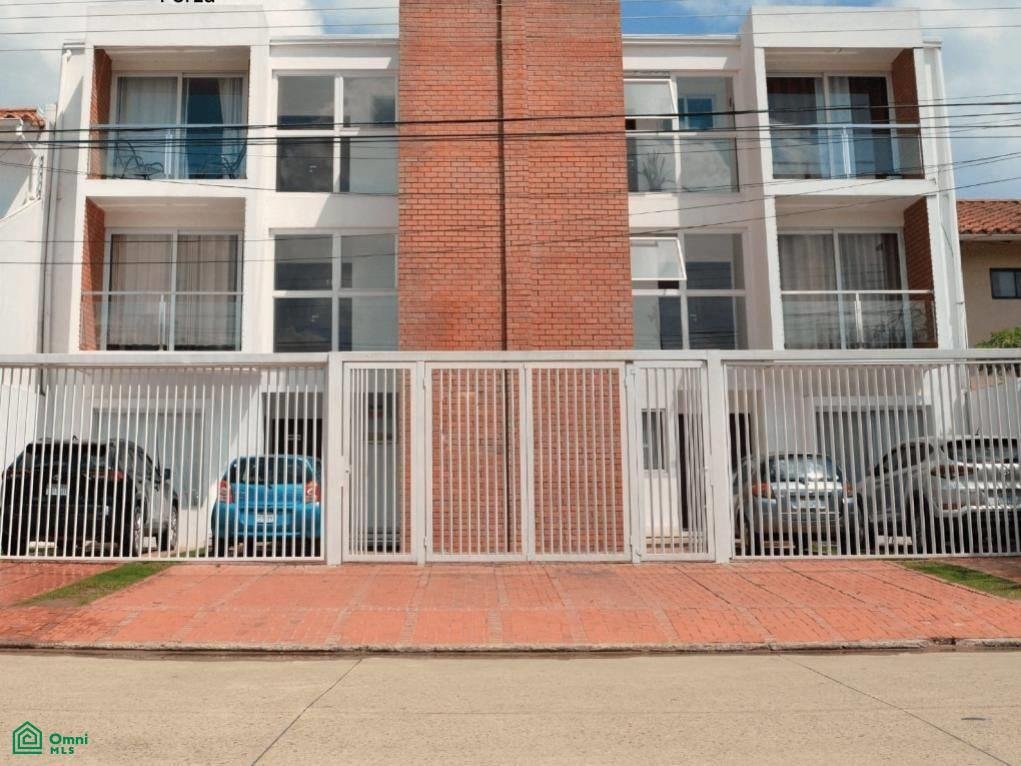 Condo in Santa Cruz de la Sierra, Santa Cruz Department, Bolivia 1 - 18288451