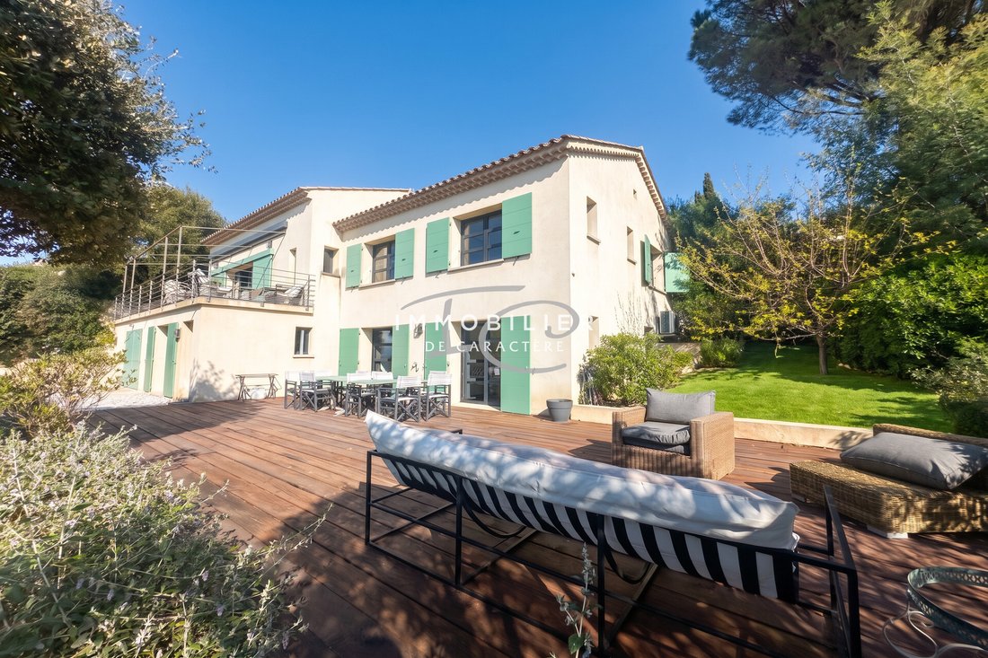 Villa in Gassin, Provence-Alpes-Côte d'Azur, France 1 - 17509064
