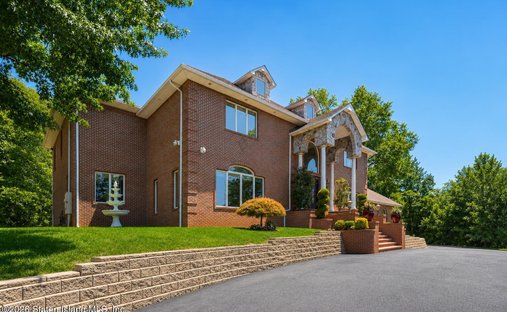 House in New York, New York, United States 1
