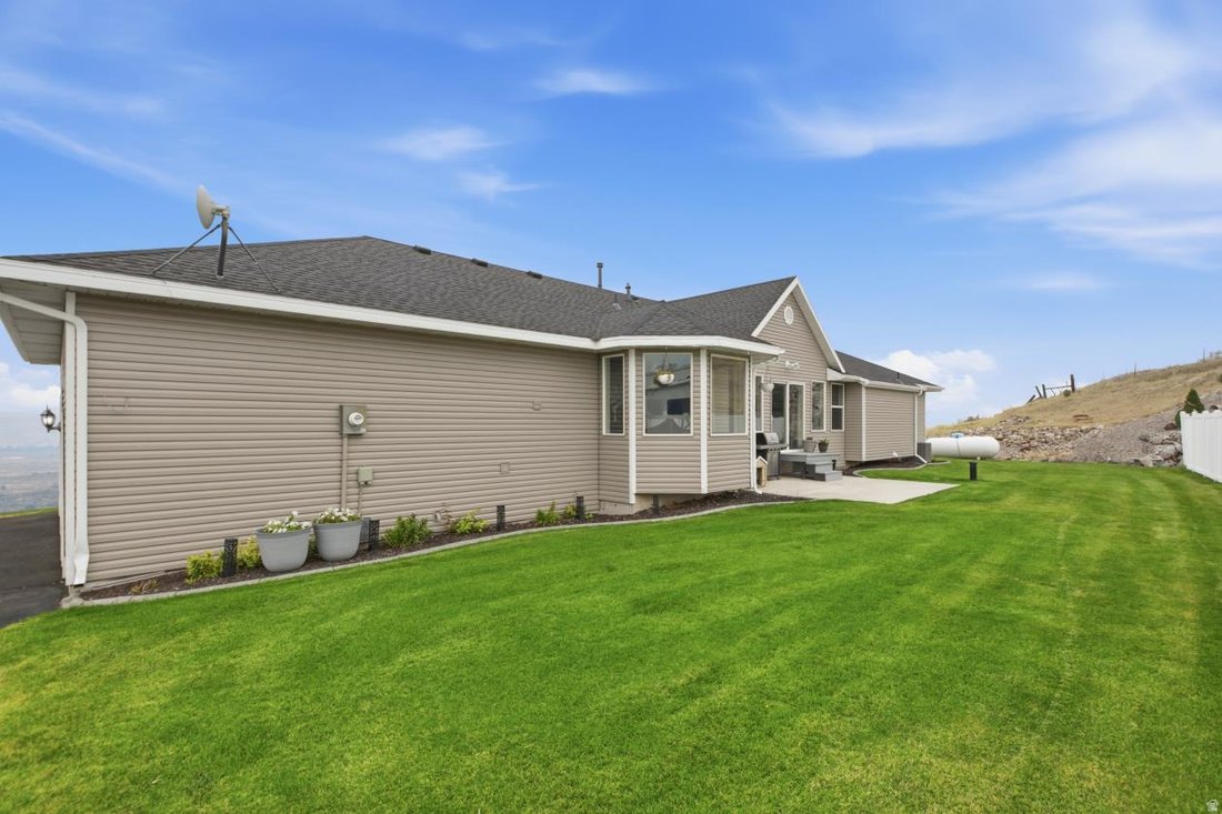 House in Inkom, Idaho, United States 2 - 18535064