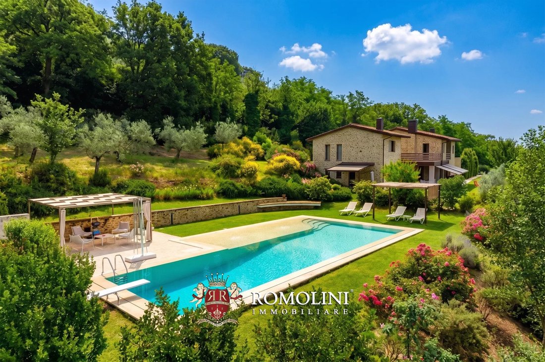 Villa in Assisi, Umbria, Italy 2 - 15870565