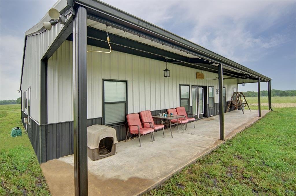 Farm Ranch in Wolfe City, Texas, United States 3 - 18535793