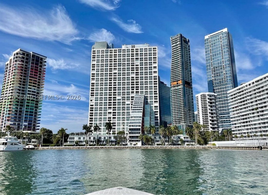 Condo in Miami, Florida, United States 2 - 18534912