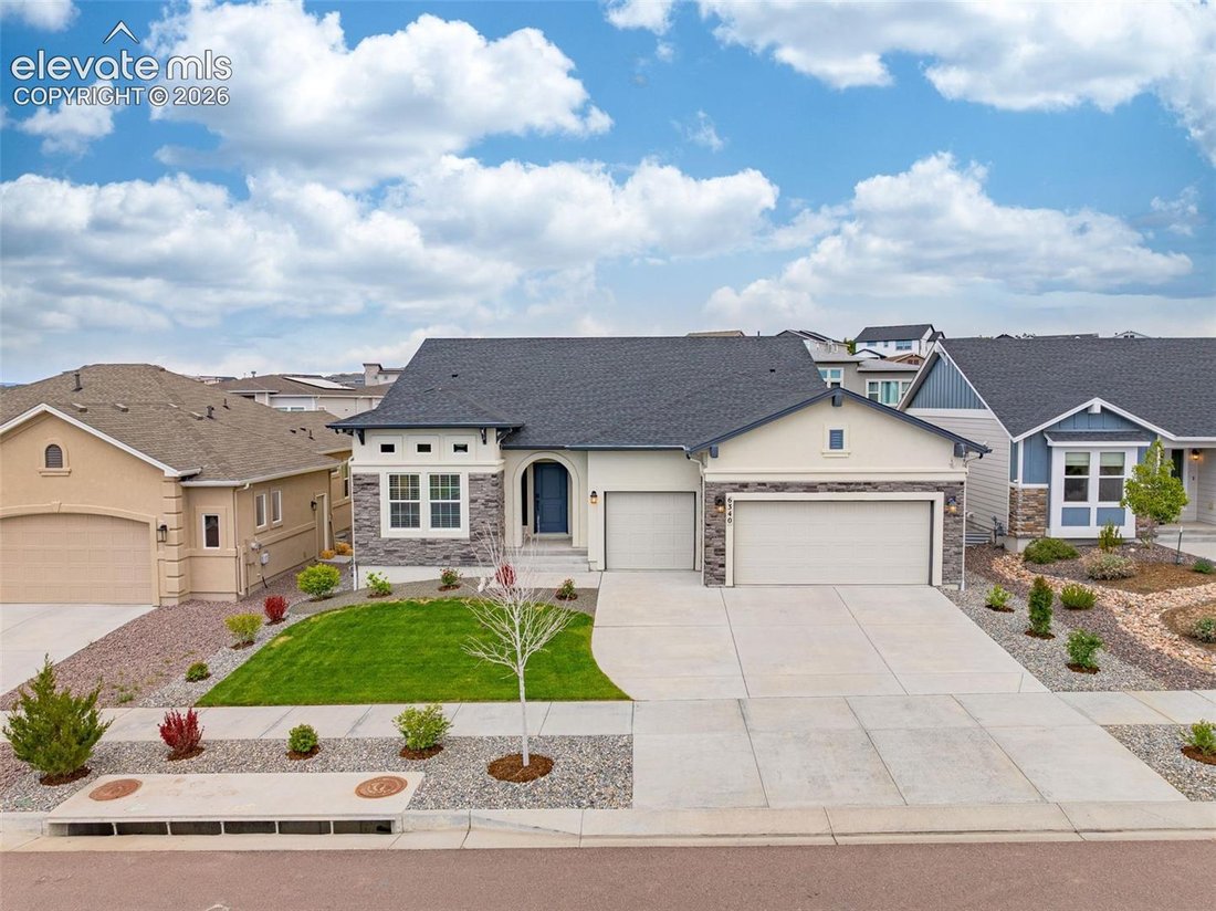 House in Colorado Springs, Colorado, United States 3 - 18082420