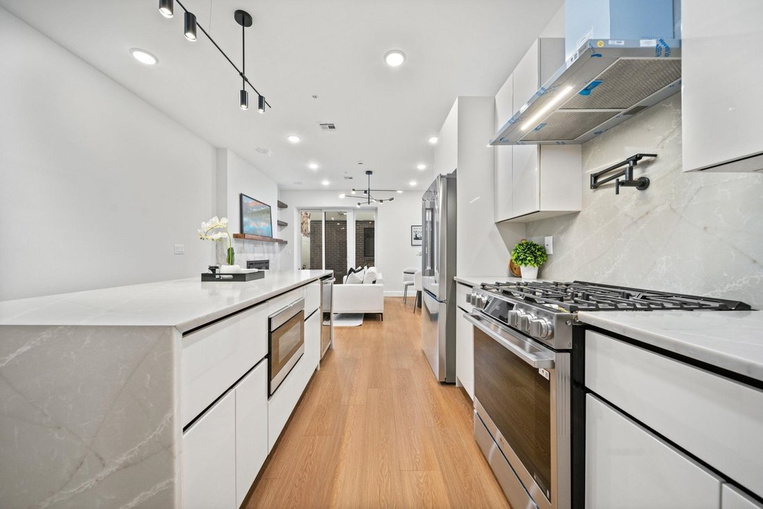 Condo in Jersey City, New Jersey, United States 5 - 18533361
