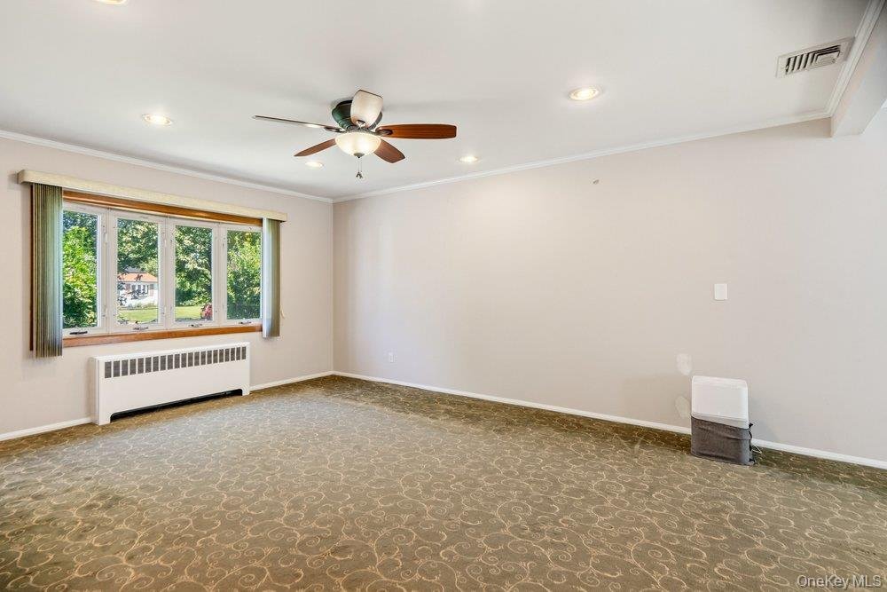 House in Hicksville, New York, United States 5 - 18536171