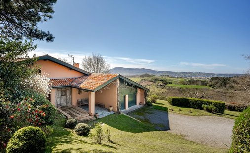 House in Behobie Socoa, Urrugne, France 1