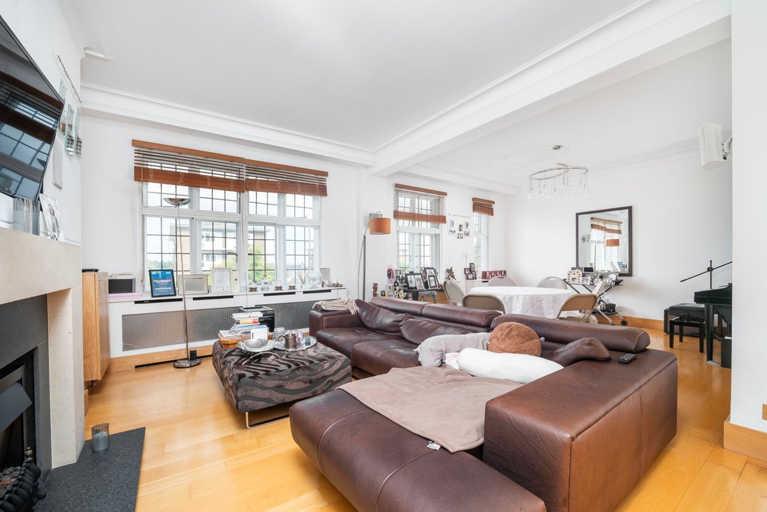 Apartment in St John's Wood, Westminster, England 2 - 18533934