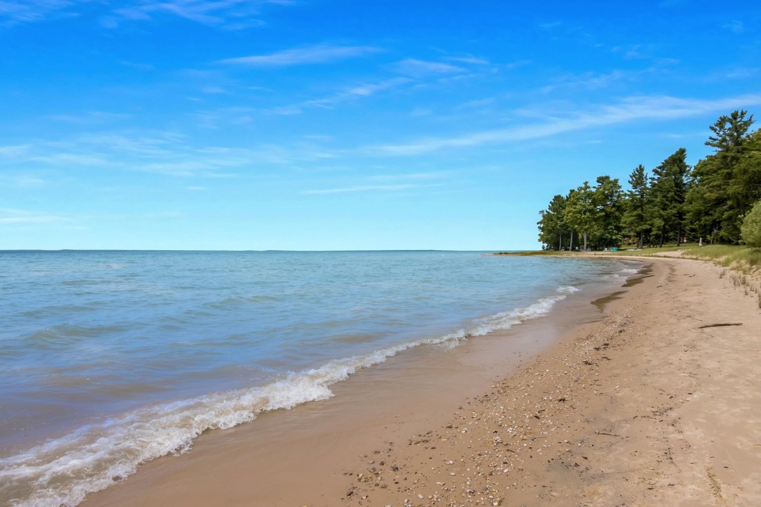 House in Elk Rapids, Michigan, United States 3 - 18532776