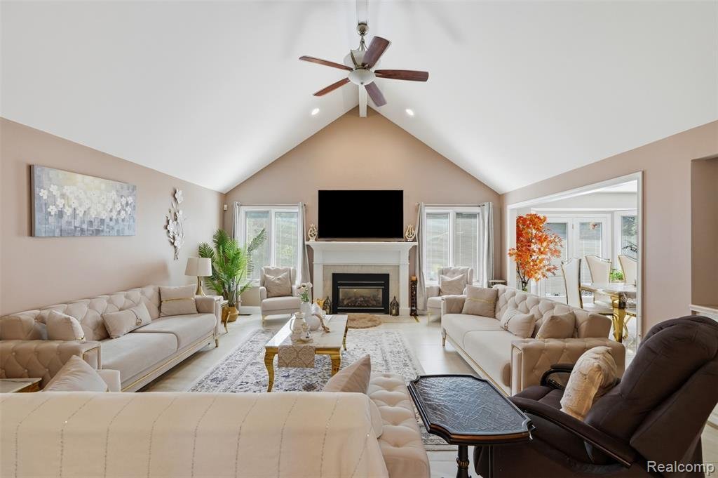 House in Troy, Michigan, United States 5 - 18535038
