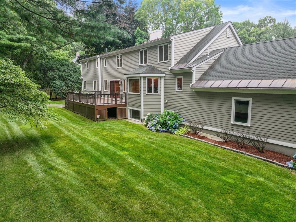 House in Wellesley, Massachusetts, United States 2 - 18533121