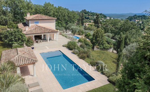 Maison à Grasse, Provence-Alpes-Côte d'Azur, France 1