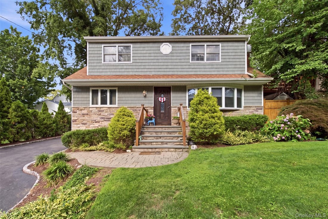 Casa a East Northport, New York, Stati Uniti 1 - 18536857