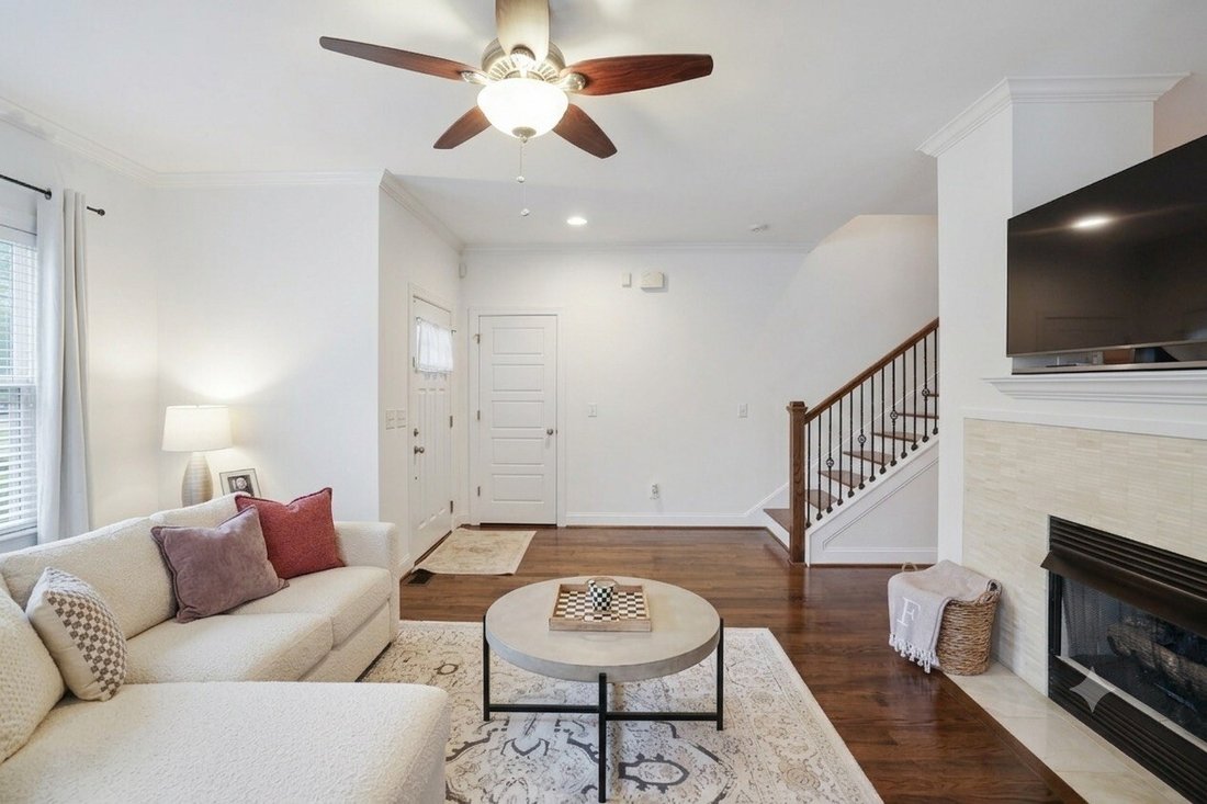 Co Op in Nashville, Tennessee, United States 3 - 18532391