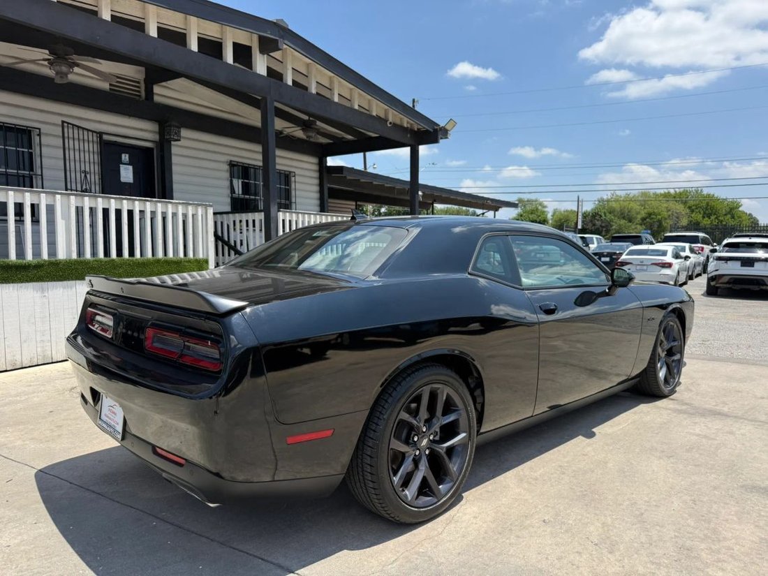 Coupe in San Antonio, TX, United States 4 - 18536698