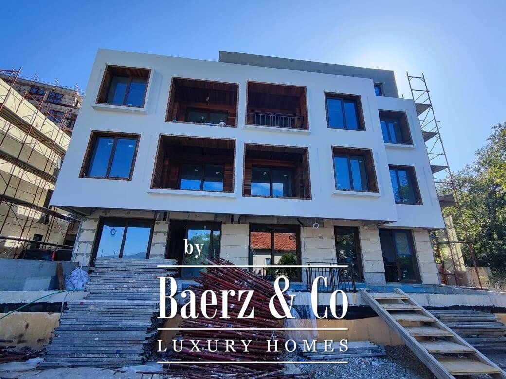 Penthouse in Tivat, Tivat Municipality, Montenegro 3 - 17440634