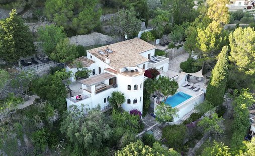 Villa in Puigpunyent, Balearic Islands, Spain 1