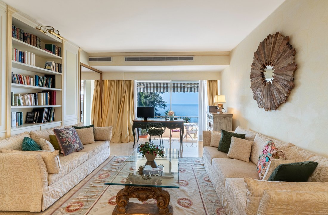 Apartment in Menton, Provence-Alpes-Côte d'Azur, France 2 - 17555692