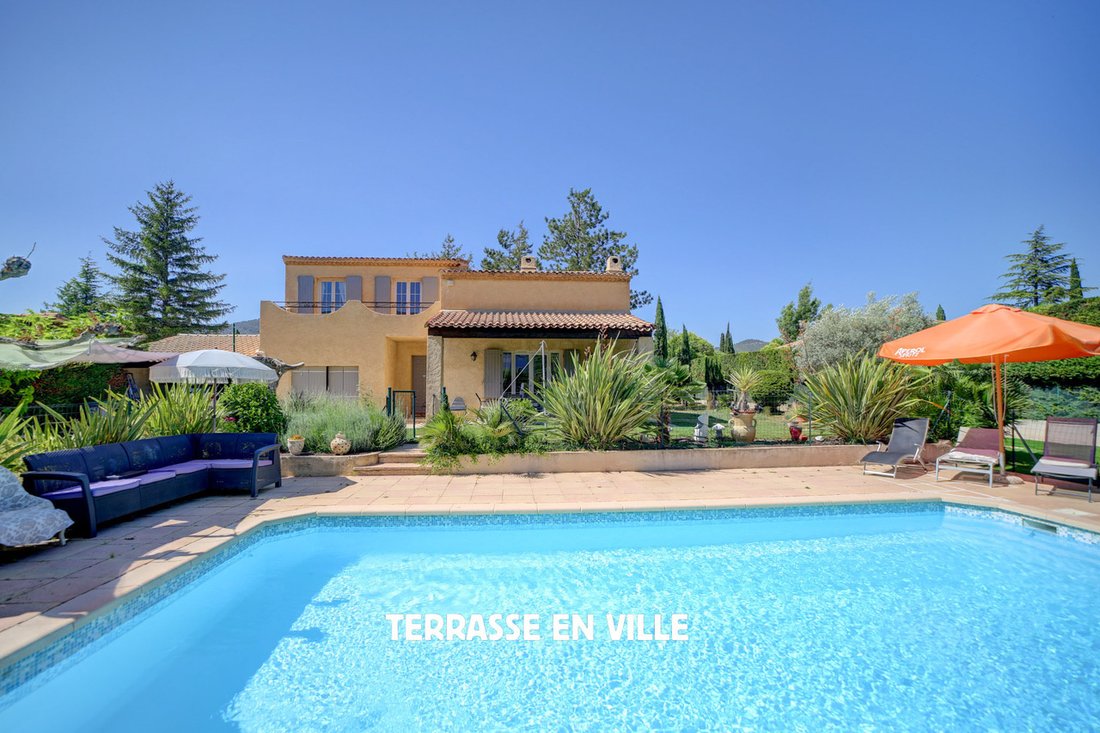 House in Saint-Zacharie, Provence-Alpes-Côte d'Azur, France 2 - 18535979