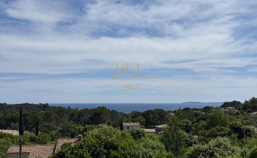 Schloss in La Croix-Valmer, Provence-Alpes-Côte d'Azur, Frankreich 1
