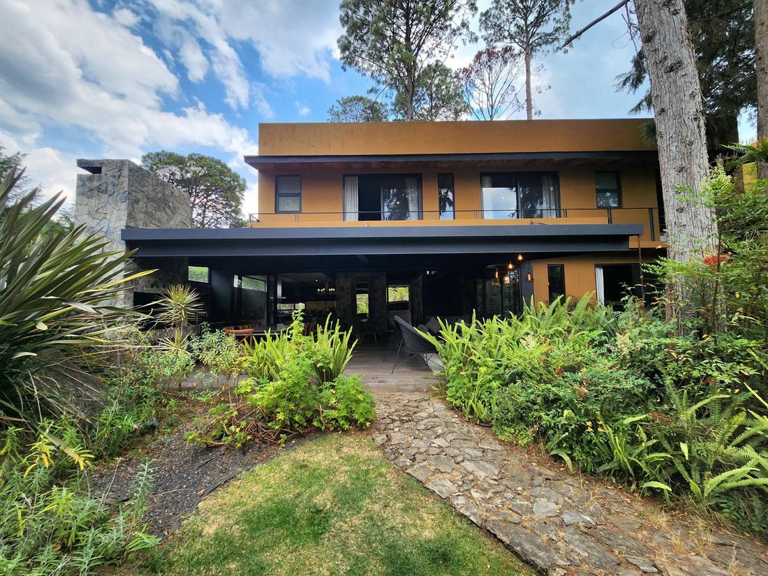 House in Valle de Bravo, State of Mexico, Mexico 1 - 18533755