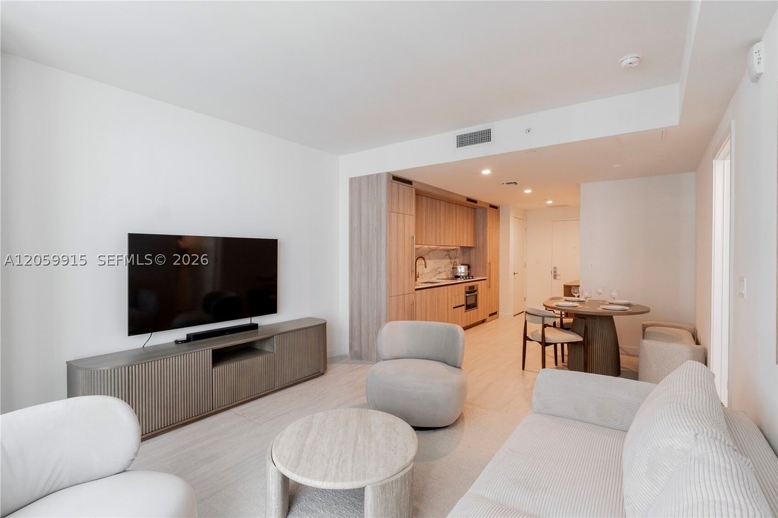 Condo in Miami, Florida, United States 3 - 18534742