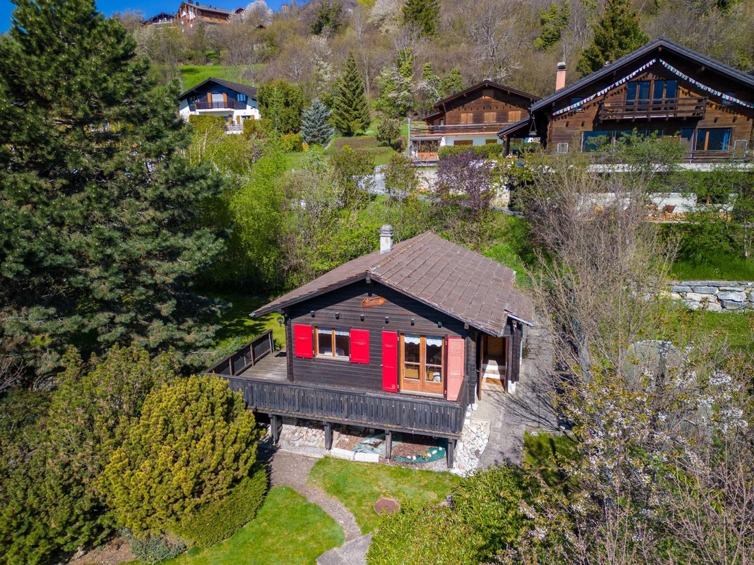 Estate in Loc, Valais, Switzerland 4 - 18534164