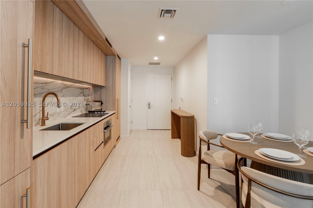 Condo in Miami, Florida, United States 5 - 18534742