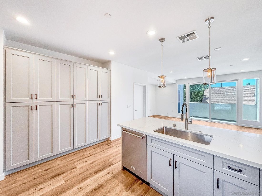 Townhouse in San Diego, California, United States 2 - 18370071