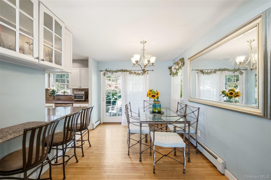 Casa a East Northport, New York, Stati Uniti 3 - 18536857