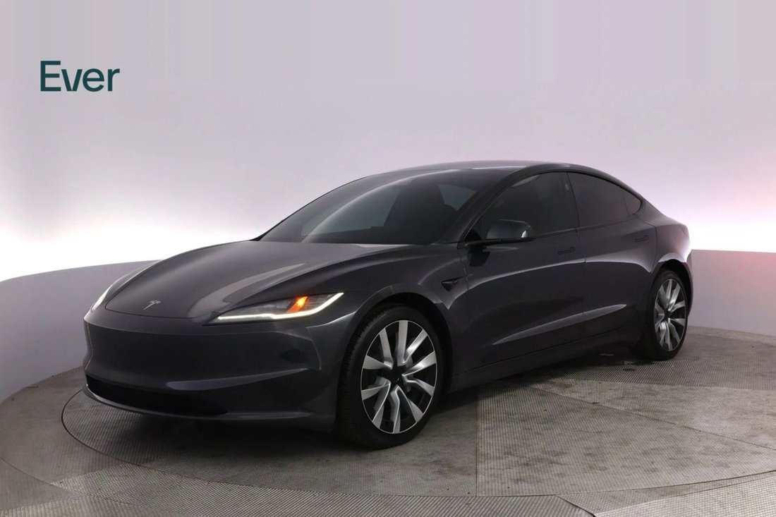 Sedan in San Francisco, CA, United States 2 - 18525334