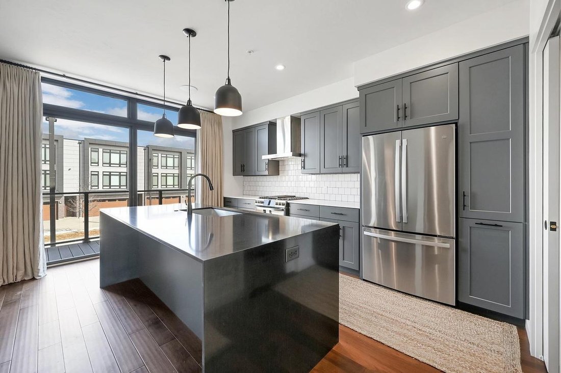 Condo in Ashwaubenon, Wisconsin, United States 3 - 18534496