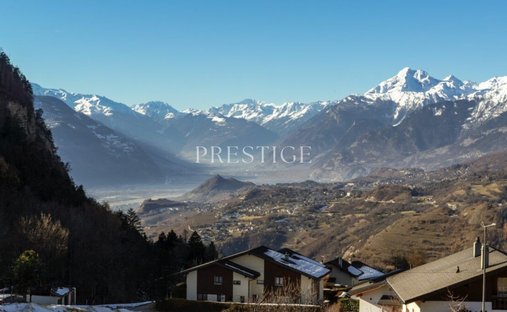 Chalet in Lens VS, Wallis, Schweiz 1