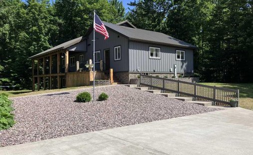 House in Munising, Michigan, United States 1