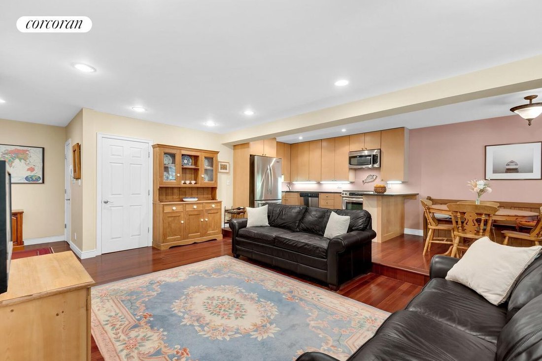 Co Op in New York, New York, United States 4 - 17929414