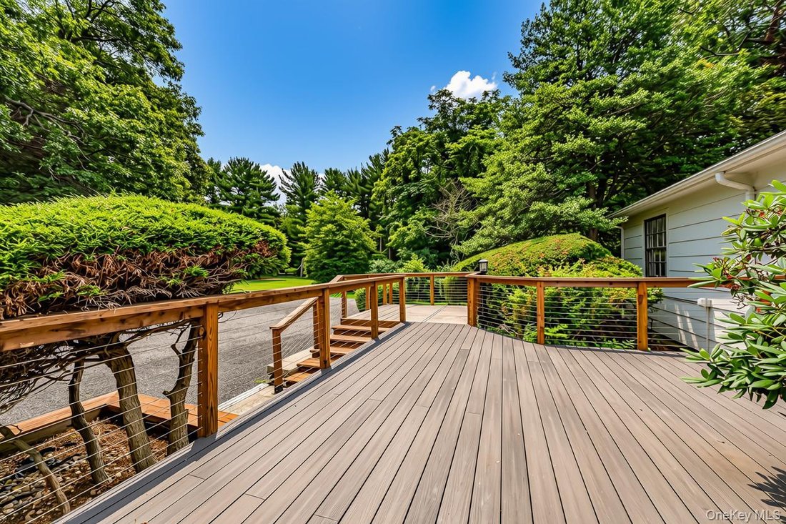 House in Cold Spring Harbor, New York, United States 2 - 18455527