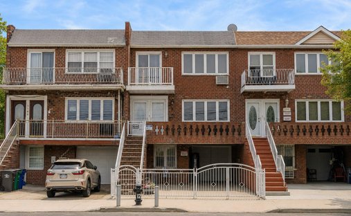 House in New York, New York, United States 1