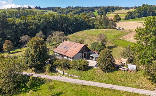 Farm Ranch in Ropraz, Waadt, Schweiz 1