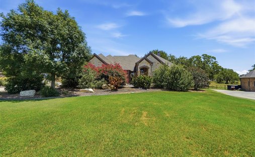 House in Springtown, Texas, United States 1
