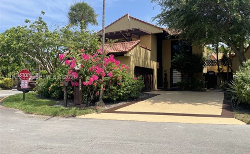 House in North Miami Beach, Florida, United States 1