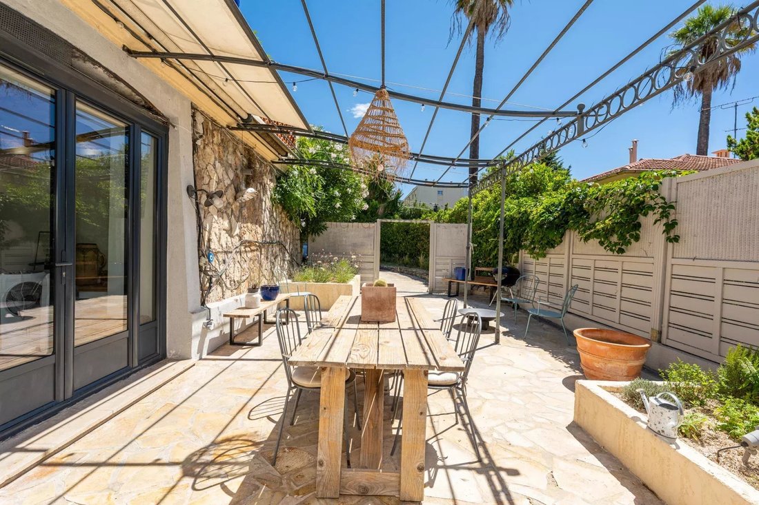 Apartment in Broussailles, Cannes, France 5 - 18533606