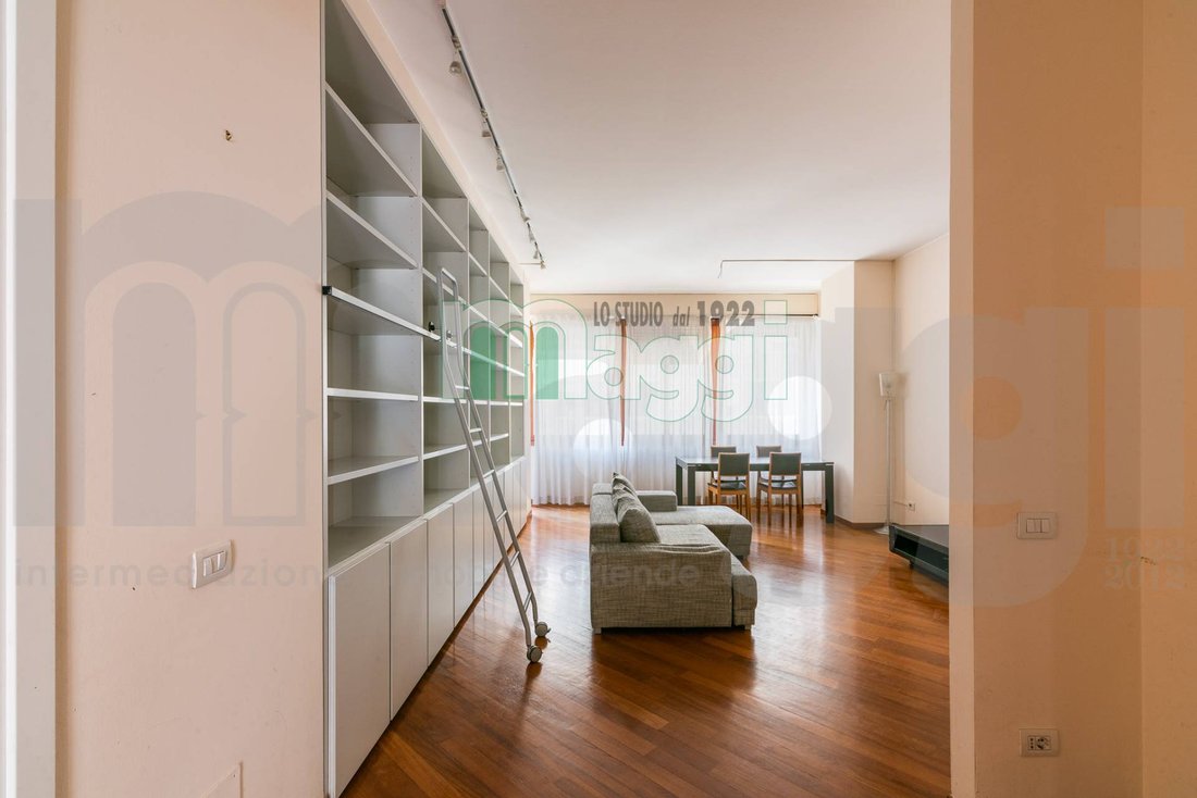 Apartment in Centrale, Milan, Italy 3 - 18532413
