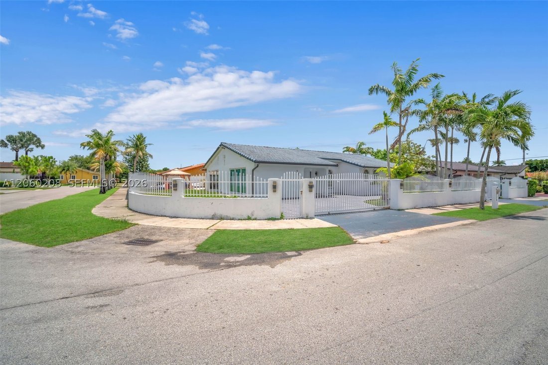 House in Miami, Florida, United States 3 - 18534850