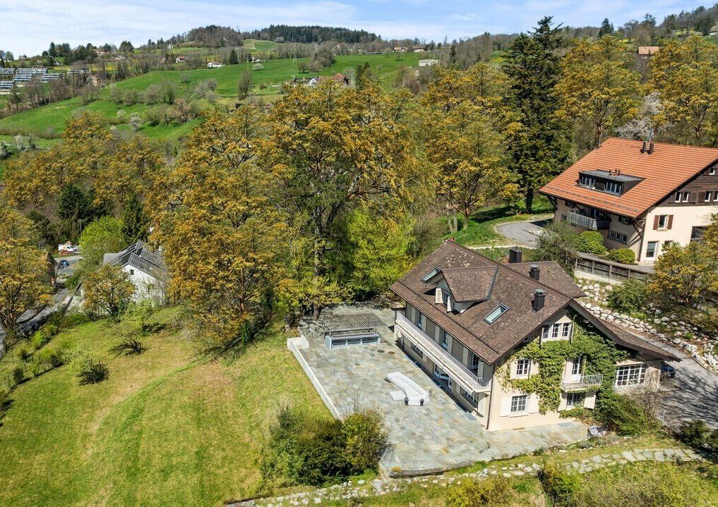 House in Lutry, Vaud, Switzerland 1 - 18532131
