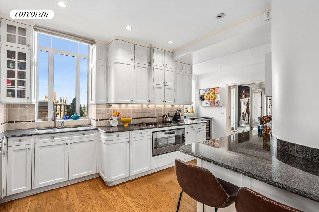 Condo in New York, New York, United States 3 - 18046437