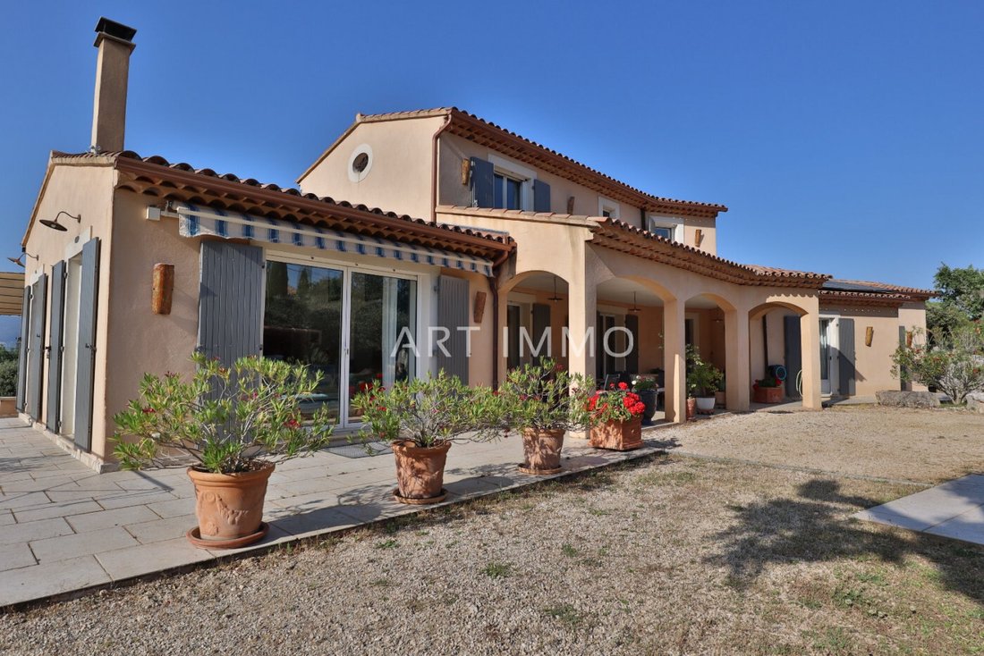 House in Apt, Provence-Alpes-Côte d'Azur, France 3 - 18534894