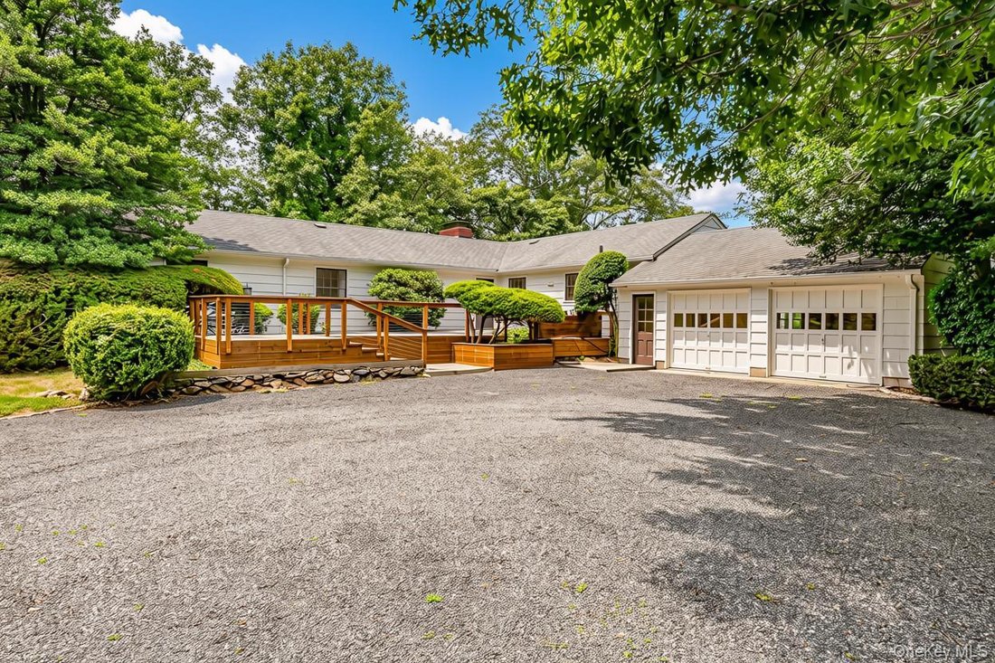 House in Cold Spring Harbor, New York, United States 1 - 18455527